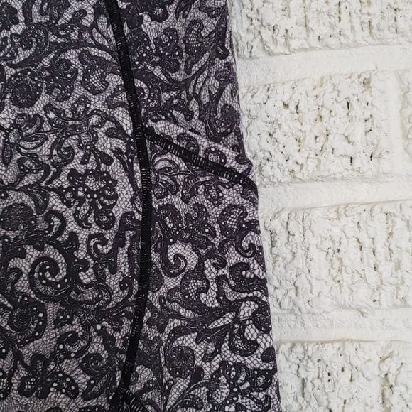 Lululemon Wunder Under Crop III "Pretty Lace…” - Picture 3 of 7